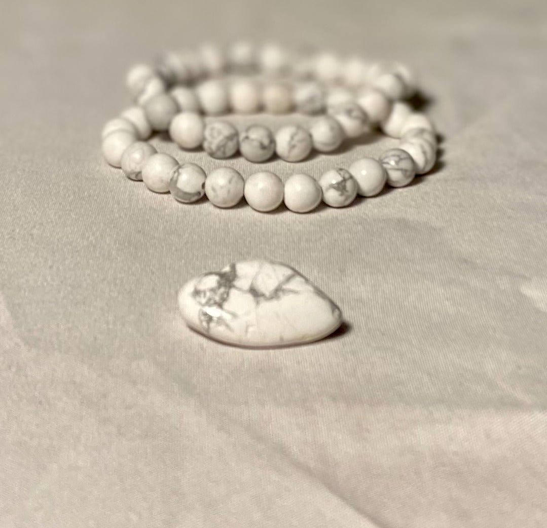 Howlite Bracelet Set